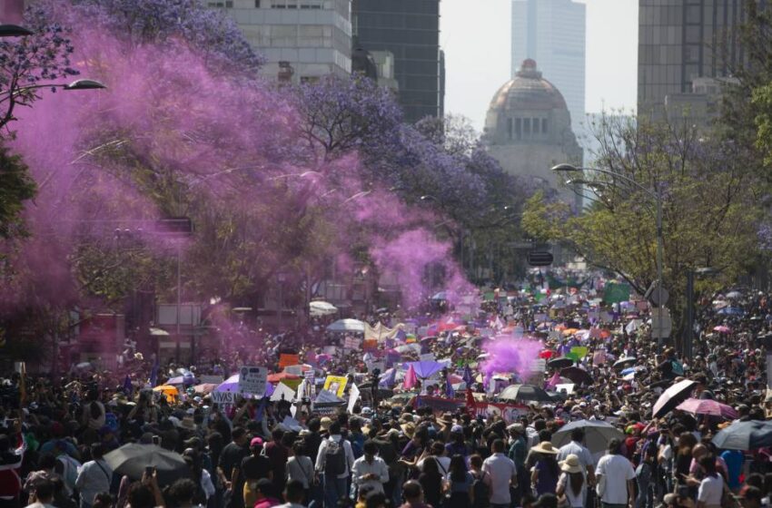  Respeto total a la libertad de manifestación de las mujeres