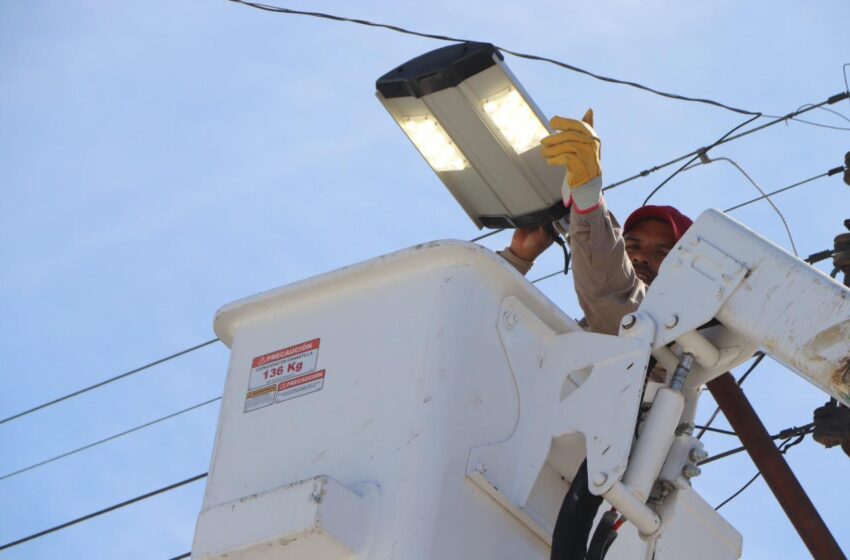  Reactivan 600 lámparas en la Capital