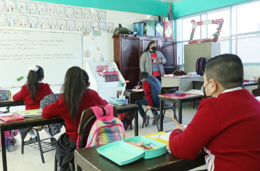 Más de 560 mil estudiantes de nivel básico entran en periodo vacacional