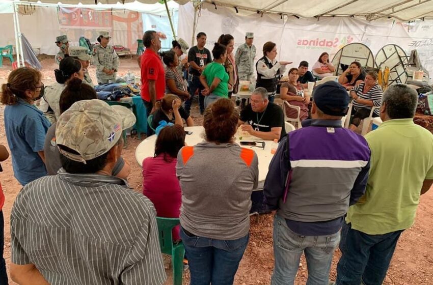 Atienden a familiares de mineros de Coahuila