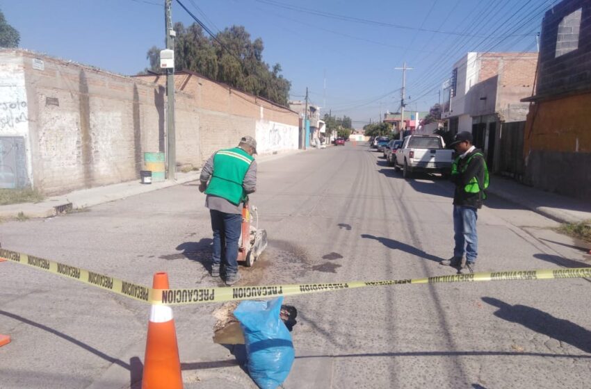 Continúa reposición de drenaje en Soledad