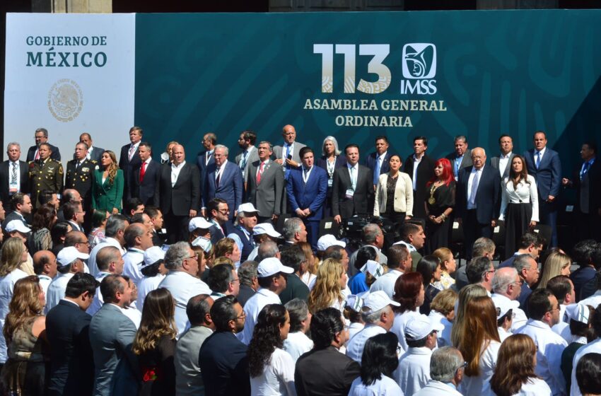 Acude Gallardo a la 113 Asamblea General del IMSS