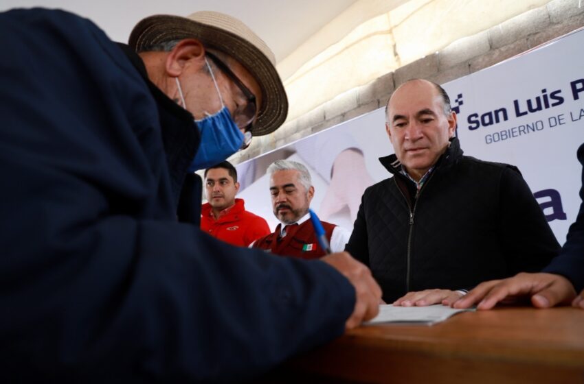 Entrega escrituras de vivienda que dan certeza patrimonial a familias del norte de la ciudad