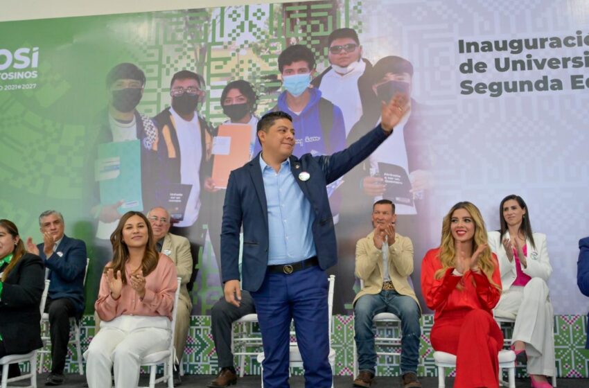  Inaugura Gobernador feria de universidades en la Fenapo