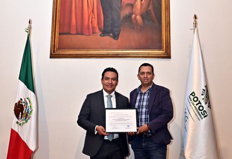  Estado certifica y acredita al centro de evaluación y control de confianza