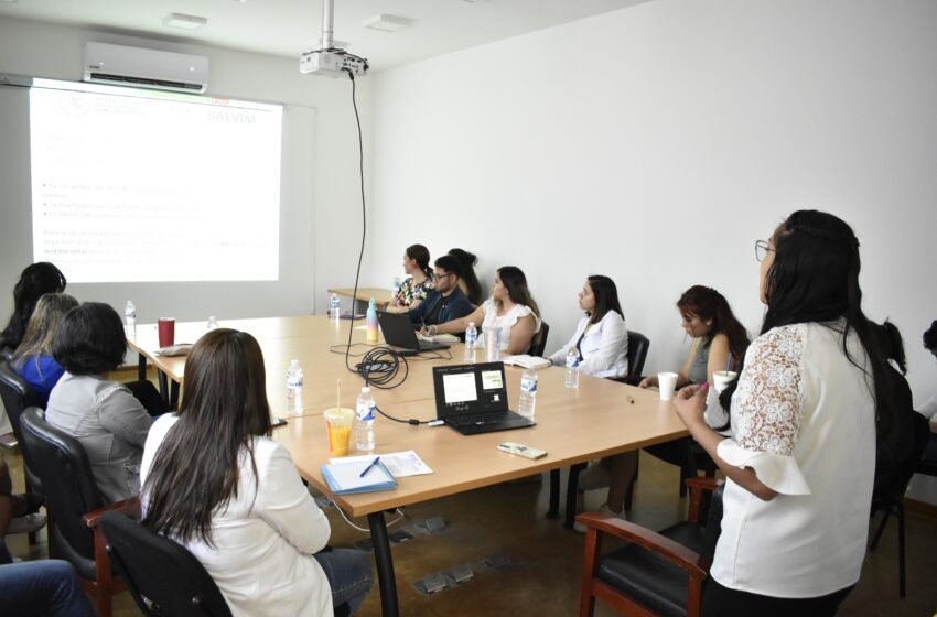 Personal del Centro de Justicia para las Mujeres recibe capacitación para mejora continua