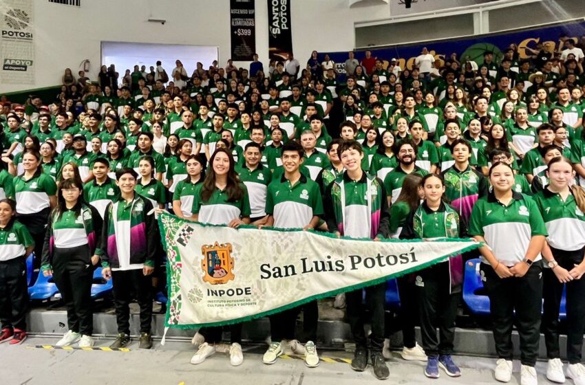 Abanderan a delegación potosina que participará en los Juegos Nacionales CONADE 2024.