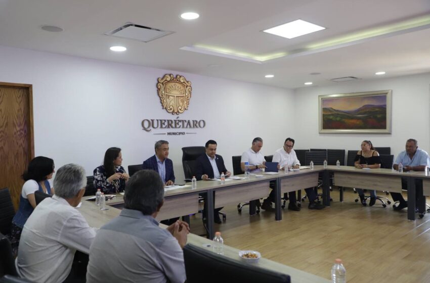 Reunión de seguimiento a trabajos en condominios