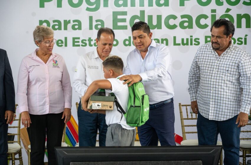 Gobernador Ricardo Gallardo amplía apoyo educativo en Ciudad Fernández al inicio del ciclo escolar