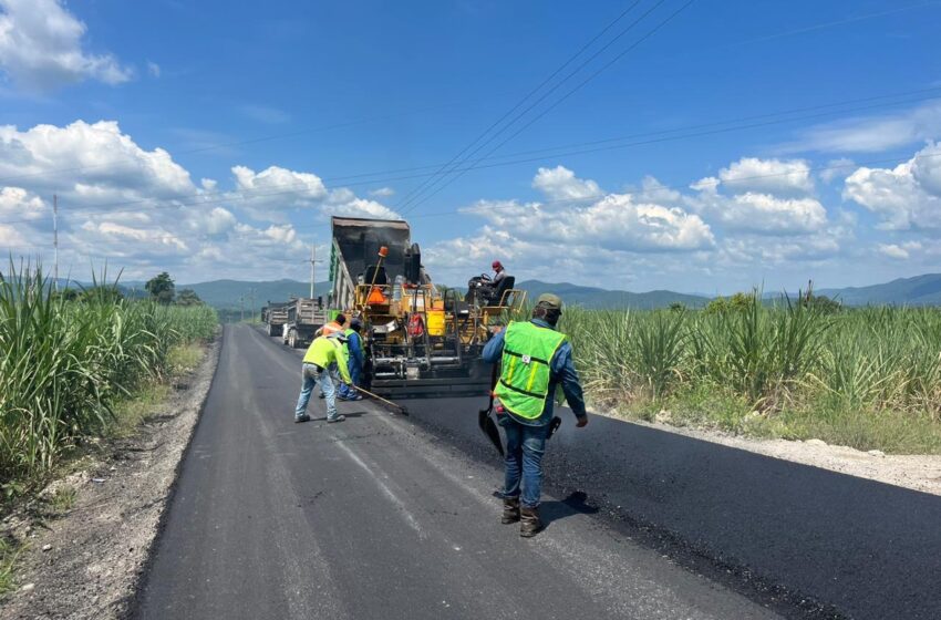 Avanza significativamente la reconstrucción del camino a Tambaca en Tamasopo