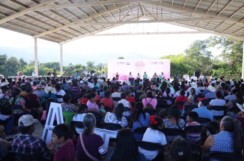 Gobierno Estatal distribuye kits menstruales a mujeres de Ciudad Valles y Tamasopo