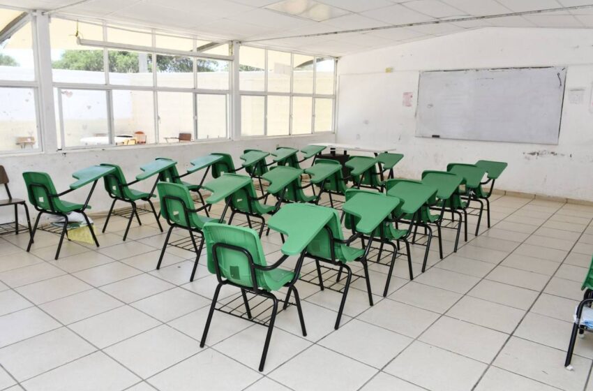 Educación Sin Límites Con Equipamiento A Escuelas