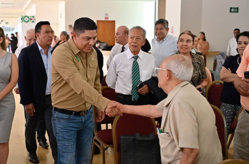 Ricardo Gallardo Propone Instaurar Día De Las Y Los Médicos Potosinos