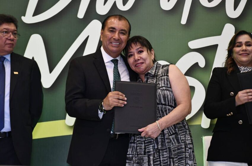 Estado Refrenda Apoyo Sin Límites A La Educación Y Al Magisterio Potosino