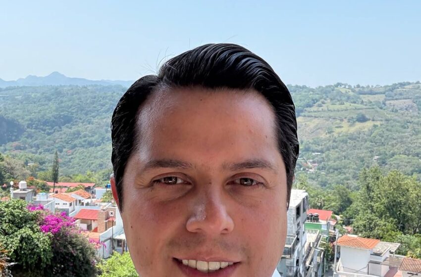 Ulises Serrato recorre Xilitla y destaca la calidez y el diálogo en su gira por la Huasteca
