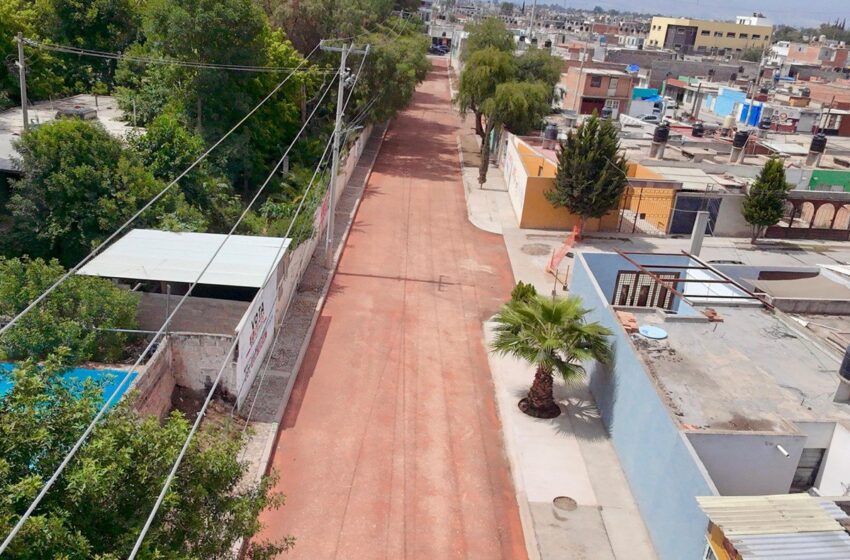  Gobierno de Soledad arranca pavimentación de calle Tangamanga en Col. Hacienda San Miguel