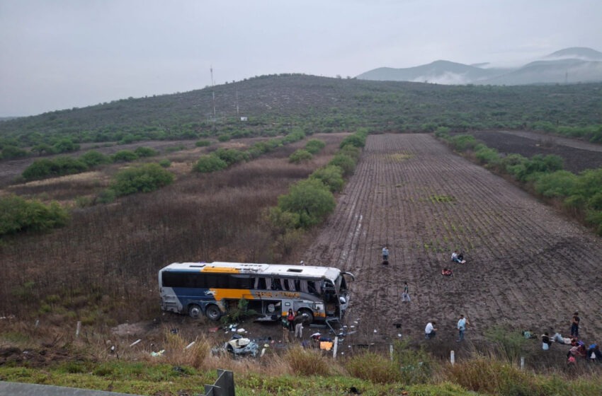 Protección Civil Canalizó Reporte De Accidente En Carretera A Cerritos