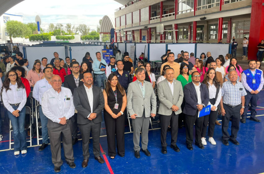Un Éxito Feria Del Empleo Para Jóvenes