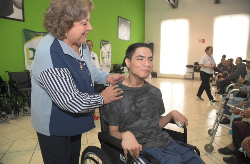 Dif Municipal De Soledad Respalda A Personas Vulnerables Con Becas En Efectivo Y Promoción De La Salud