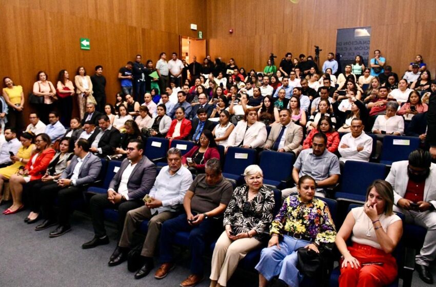  RECONOCEN A MÁS DE 60 DOCENTES POR SU PROMOCIÓN EN EDUCACIÓN BÁSICA