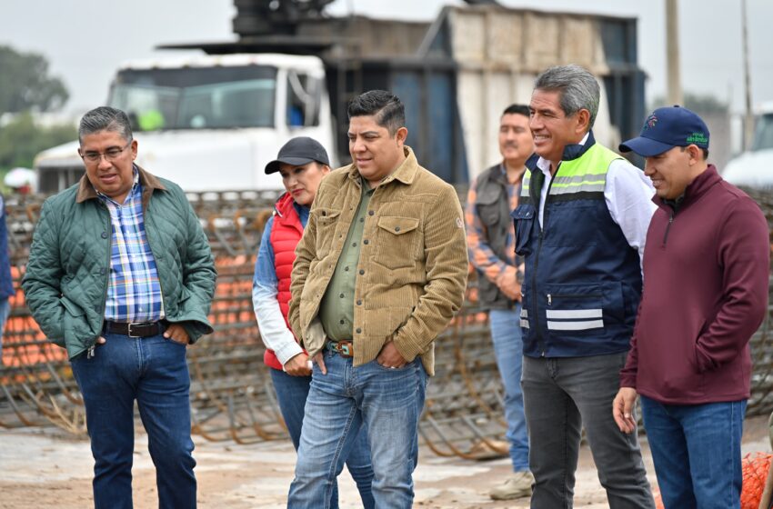  Ricardo Gallardo supervisa avance del puente más alto de San Luis Potosí en Circuito Potosí