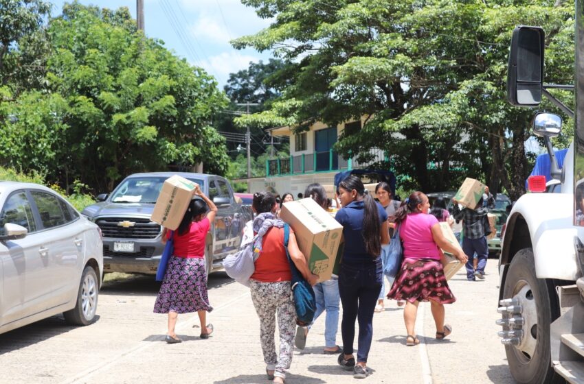  Lleva Gallardo apoyos alimentarios a 800 familias en Tancanhuitz