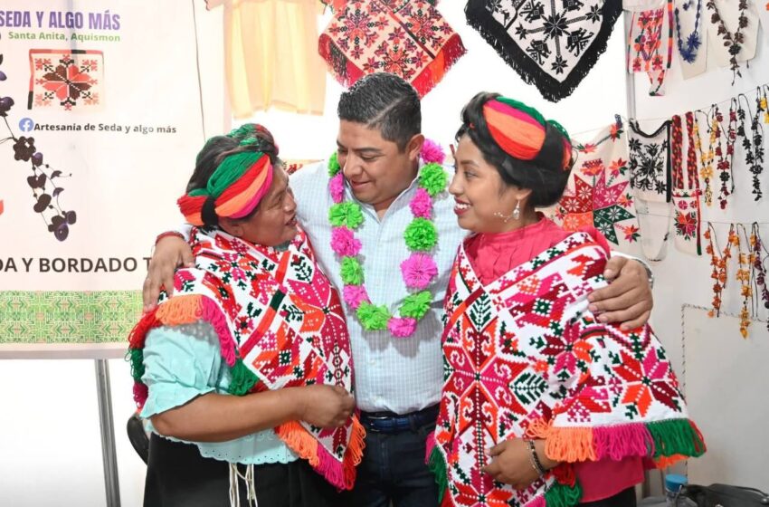  Artesanías Potosinas Destacan En Concurso Nacional De Textiles