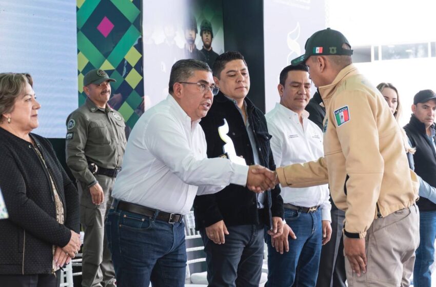 Juan Manuel Navarro Reconoce Mérito Policial Y Actos Heroicos De Agentes Soledenses
