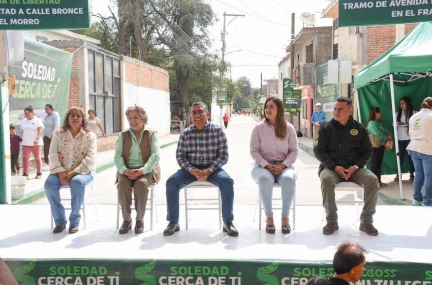Alcalde Juan Manuel Navarro Entrega Pavimentación Integral En Colonia El Morro