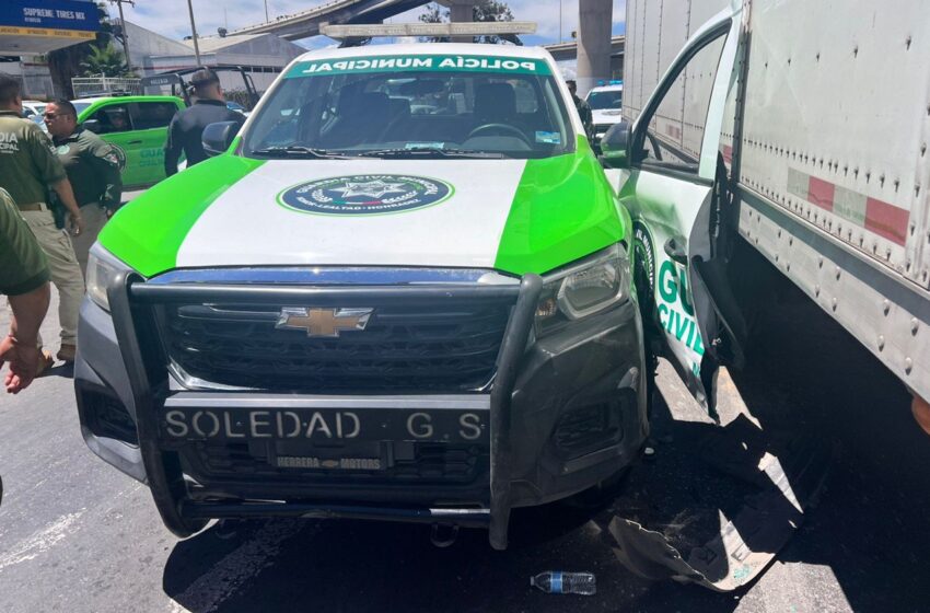  GUARDIA CIVIL DE SOLEDAD DETUVO A CHÓFER DE TRÁILER POR PROVOCAR HECHO DE TRÁNSITO Y CAUSAR DAÑOS A PATRULLAS