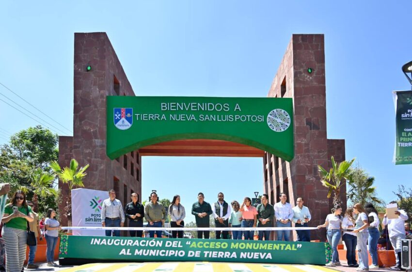  RICARDO GALLARDO ENTREGA RENOVADA UNIDAD DEPORTIVA EN TIERRA NUEVA