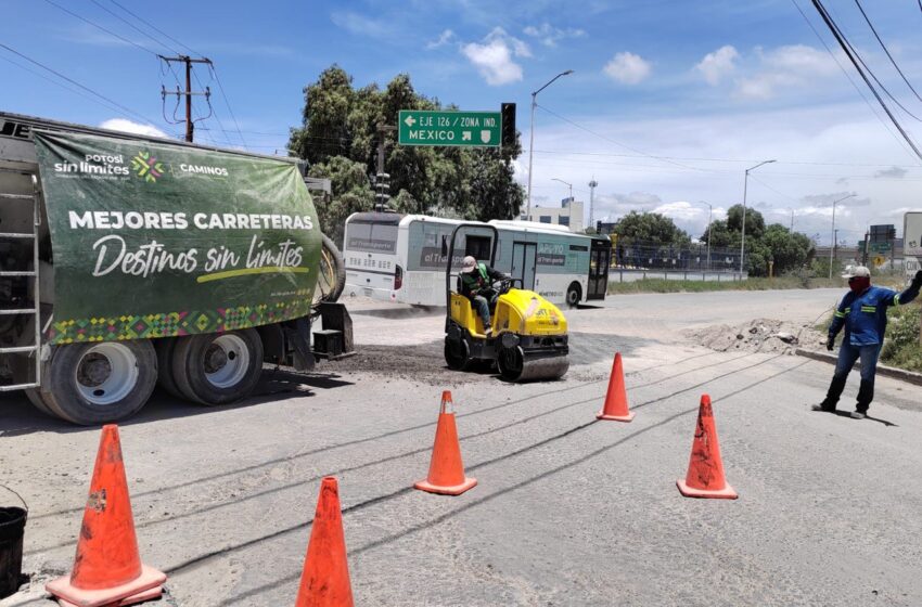  Gobierno estatal y sector empresarial rehabilitan vialidades clave en la zona industrial