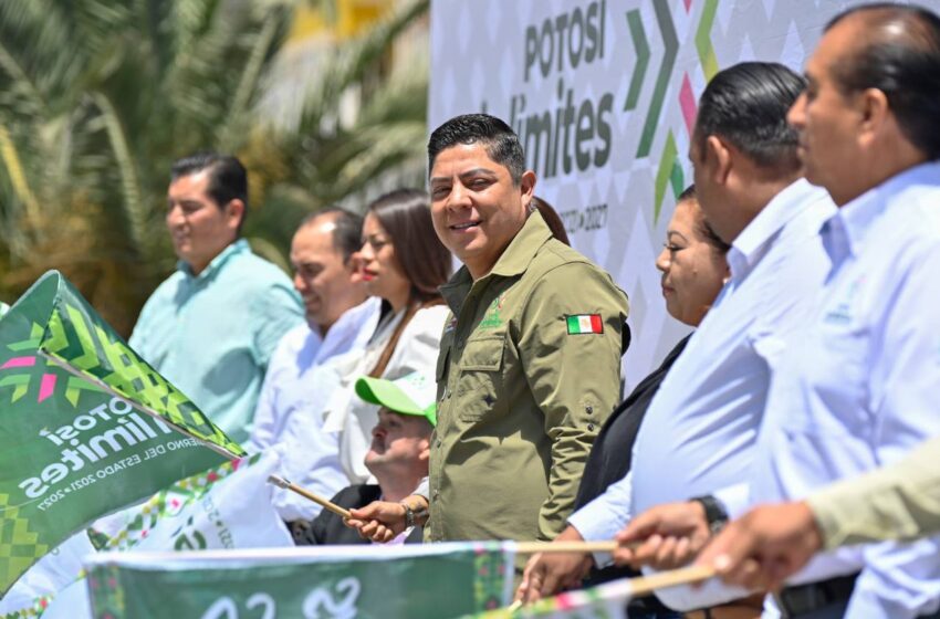 Ricardo Gallardo arranca entrega de apoyos escolares 2025 para más de 500 mil estudiantes