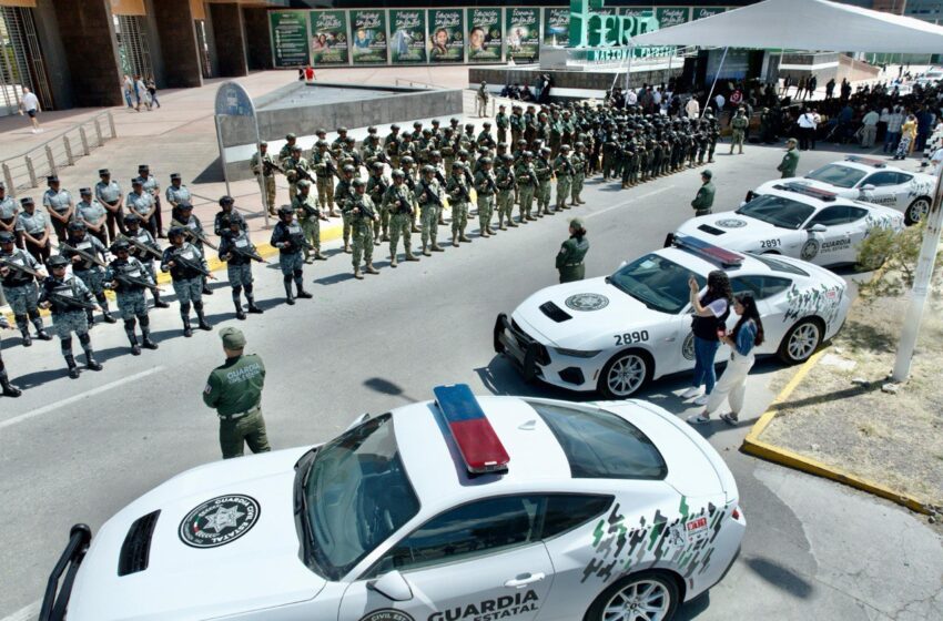 RICARDO GALLARDO ENTREGA PATRULLAS Y HELICÓPTERO A LAS Y LOS POTOSINOS