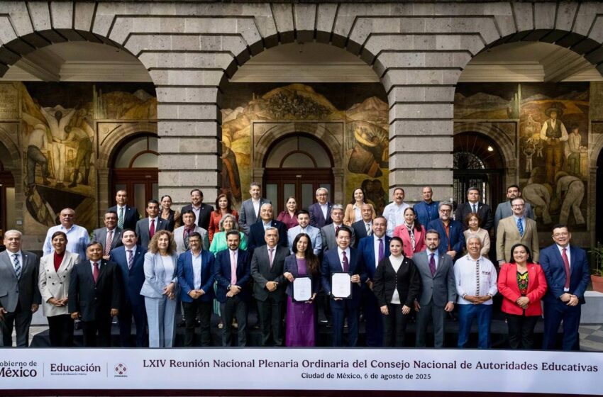  SAN LUIS ASUME COMPROMISO PARA CREACIÓN DE BACHILLERATO NACIONAL