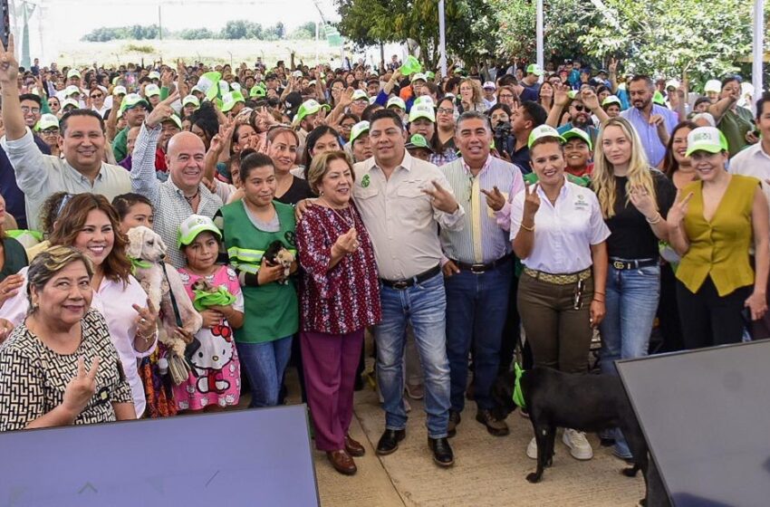  RICARDO GALLARDO Y JUAN MANUEL NAVARRO ENTREGAN REFUGIO DE ANIMALES GRATUITO EN SOLEDAD, EL PRIMERO EN EL PAÍS