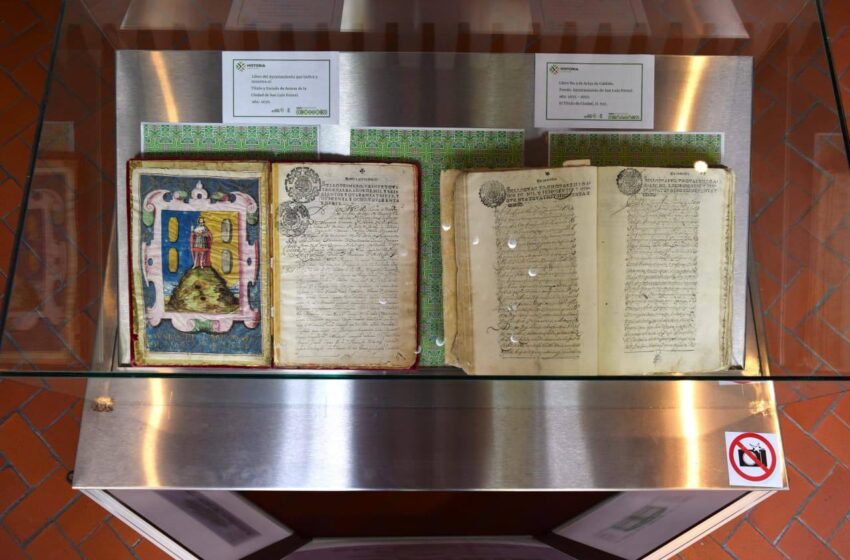  Exhiben en San Luis Potosí el Escudo de Armas original en el Archivo Histórico