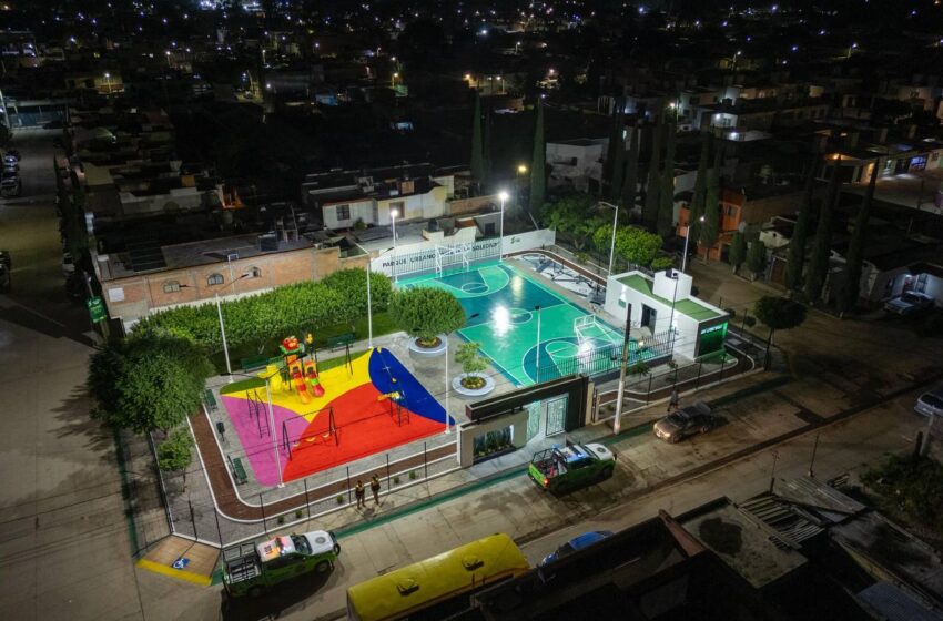 ALCALDE JUAN MANUEL NAVARRO INAUGURA MODERNO ESPACIO RECREATIVO EN UN AMBIENTE DE FIESTA CIUDADANA