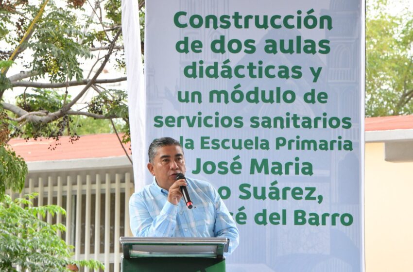  ALCALDE JUAN MANUEL NAVARRO ARRANCA CONSTRUCCIÓN DE AULAS EN PRIMARIA DE SAN JOSÉ DEL BARRO