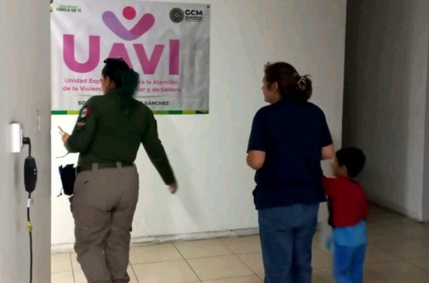PEQUEÑO QUE DEAMBULABA SOLO FUE AUXILIADO POR GCM DE SOLEDAD Y REUNIDO CON FAMILIARES