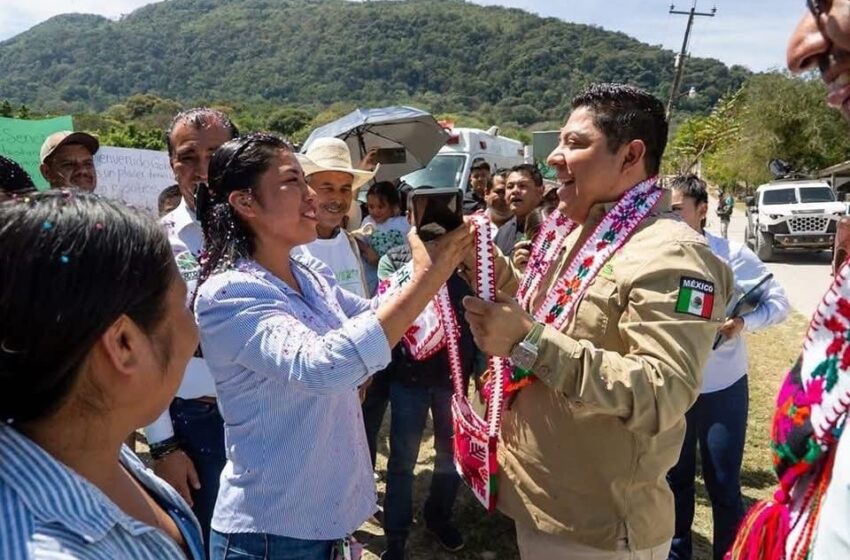 CON RICARDO GALLARDO, LA EDUCACIÓN AVANZA EN LA HUASTECA