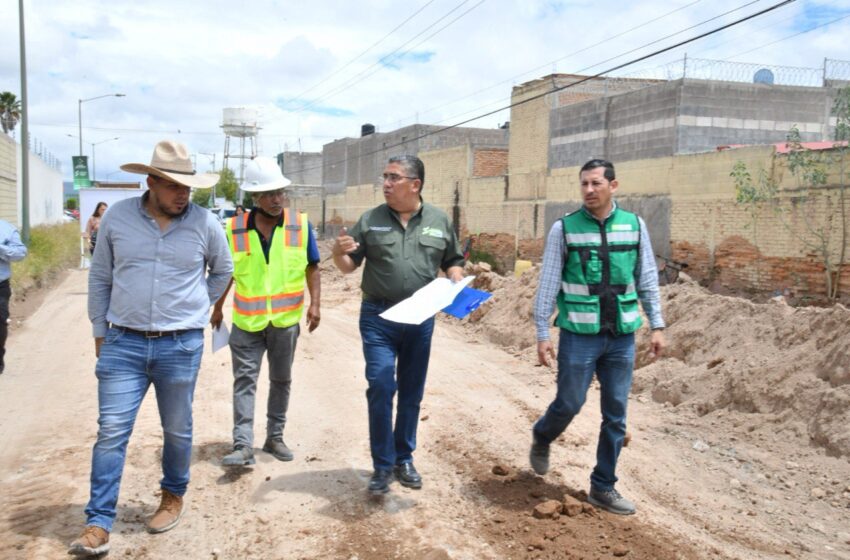  ALCALDE JUAN MANUEL NAVARRO MUÑIZ CONSTATA AVANCES DEL COLECTOR PLUVIAL EN PRIVADAS DE LA HACIENDA