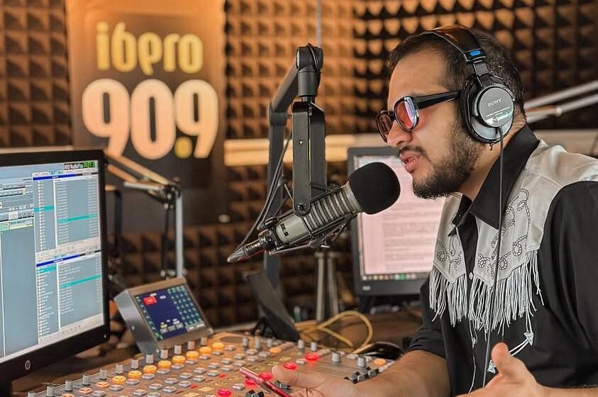  La UASLP acerca a sus estudiantes al podcast como medio de comunicación