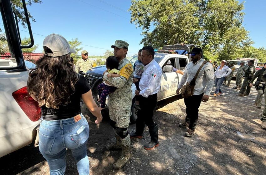 EVACÚAN FAMILIAS DE COMUNIDADES DE SAN VICENTE AFECTADAS POR INUNDACIONES