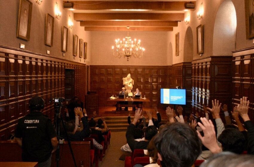 CDU de la UASLP aprueba por mayoría convocatoria para elección extraordinaria de la dirección de la Facultad de Derecho