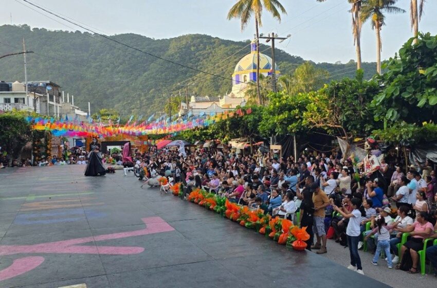  XANTOLO REACTIVA LA ECONOMÍA EN LA HUASTECA