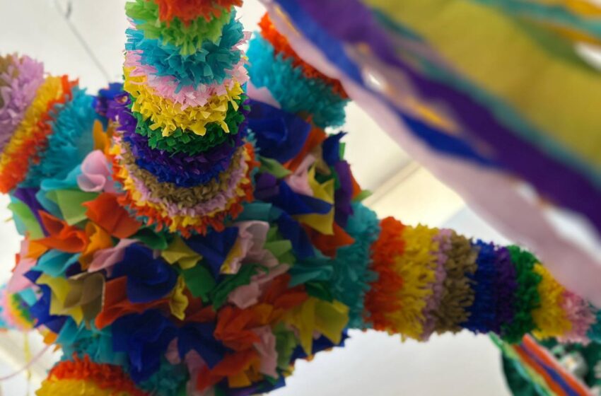  Soledad elabora 500 piñatas para fortalecer la unión familiar en temporada decembrina