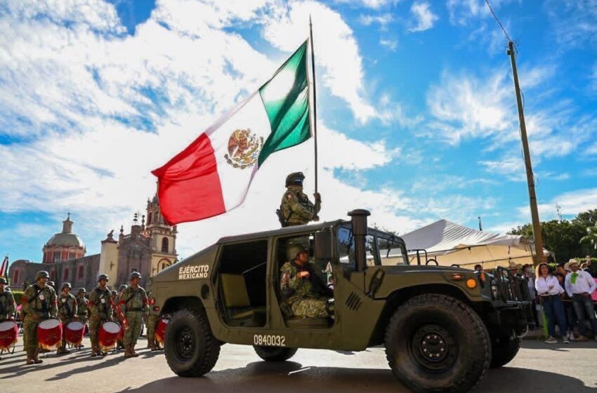  AYUNTAMIENTO DE SOLEDAD ALISTA DESFILE CÍVICO-DEPORTIVO POR LA REVOLUCIÓN MEXICANA 