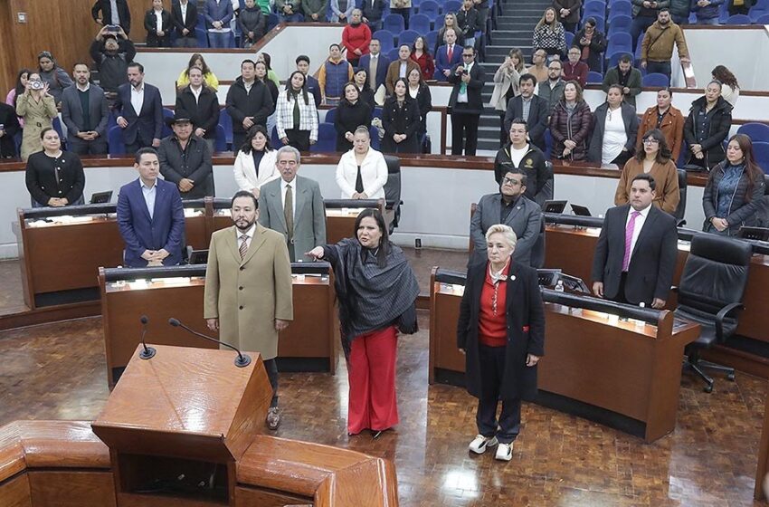  CONGRESO ACEPTA RENUNCIA DE CONCEJAL DE VILLA DE POZOS Y DESIGNA A MARTHA PATRICIA ARADILLAS ARADILLAS COMO NUEVA CONCEJAL