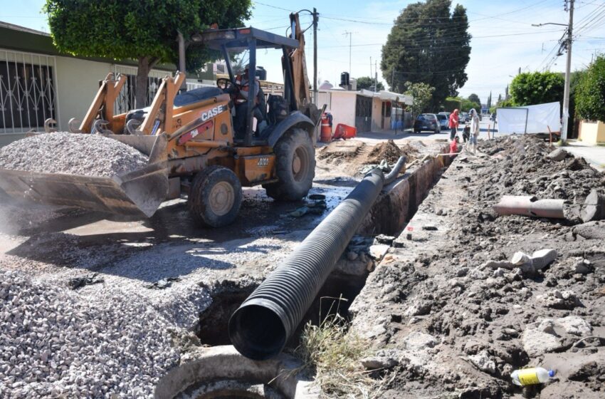  AYUNTAMIENTO DE SOLEDAD EMPRENDE MÁS TRABAJOS DE SUSTITUCIÓN DE LÍNEAS DE DRENAJE SANITARIO
